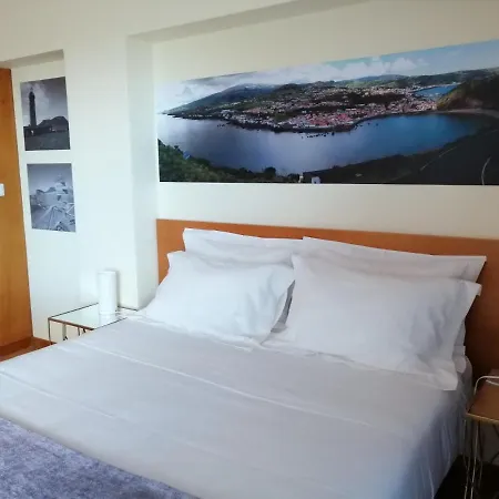 Avenida - Al 1798 * Horta (Azores)