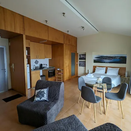 Avenida - Al 1798 * Horta (Azores)