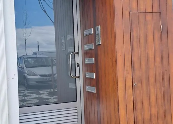 Avenida - Al 1798 * Horta (Azores)